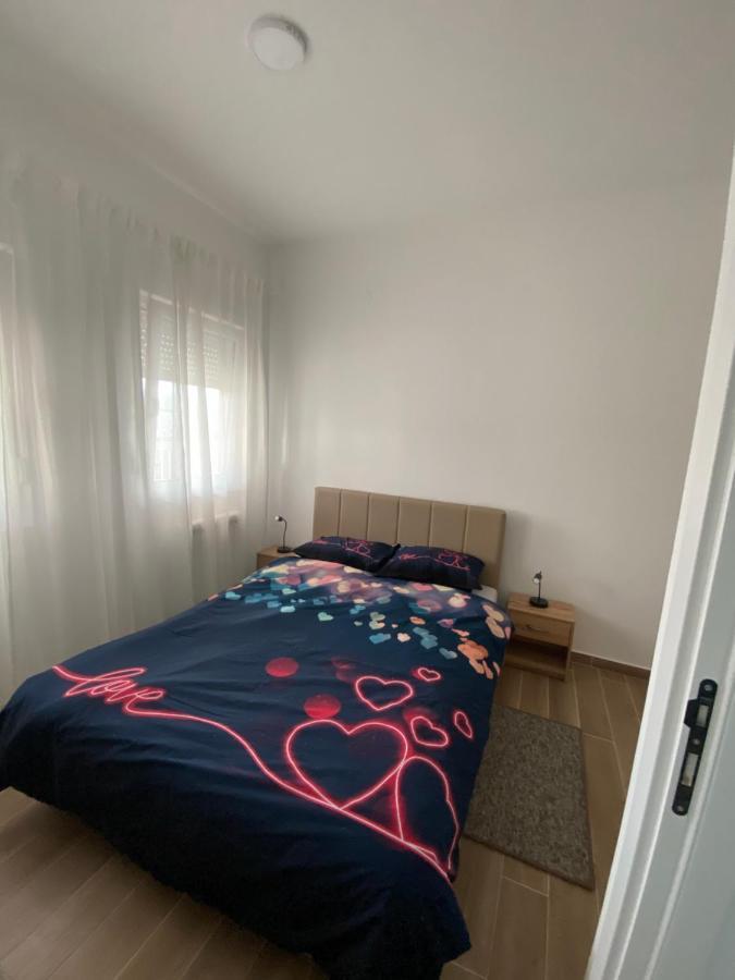 Appartement Dunja 1 à Filmski Grad Extérieur photo