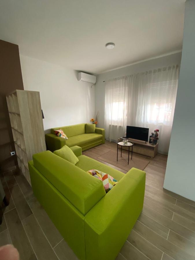 Appartement Dunja 1 à Filmski Grad Extérieur photo
